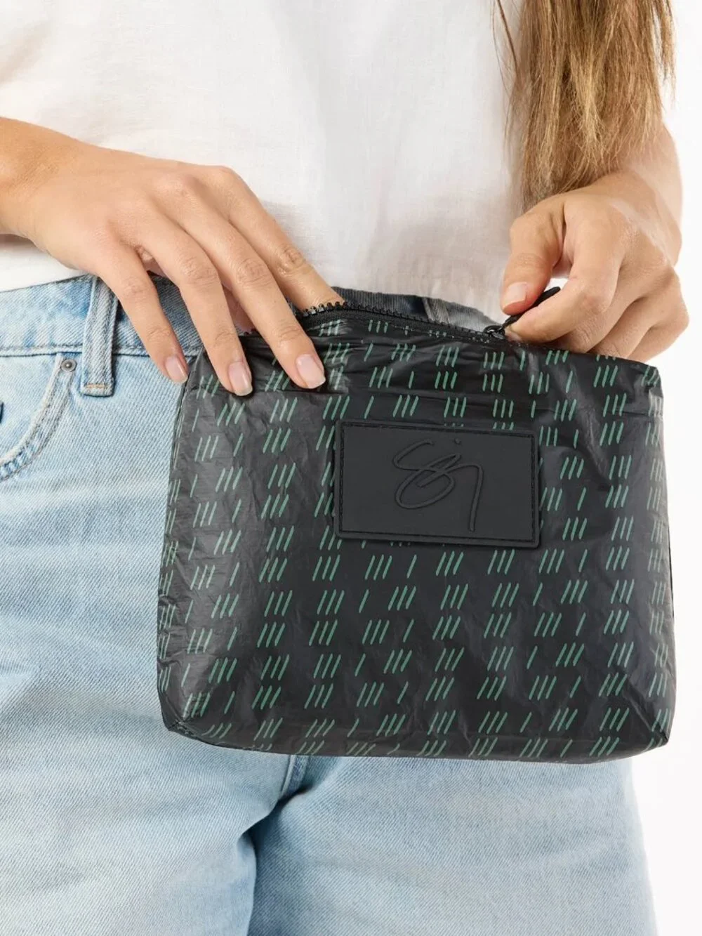 ALOHA Collection x Sig Zane—Small Pouch—Limited Edition Leiha'a Rain *NWT*